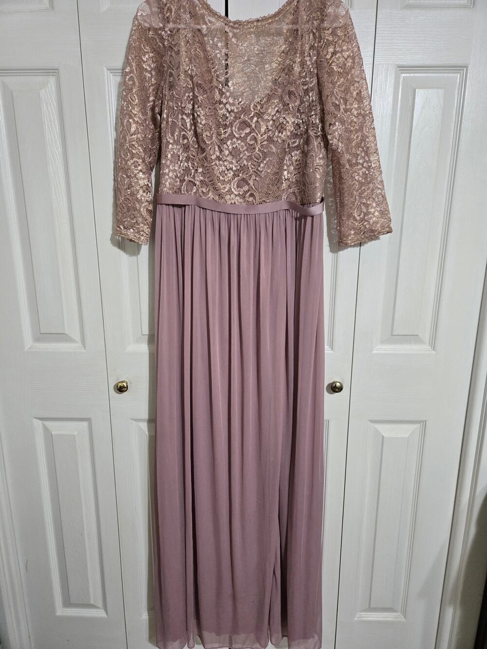 David's bridal size 12 women's mauve formal gown